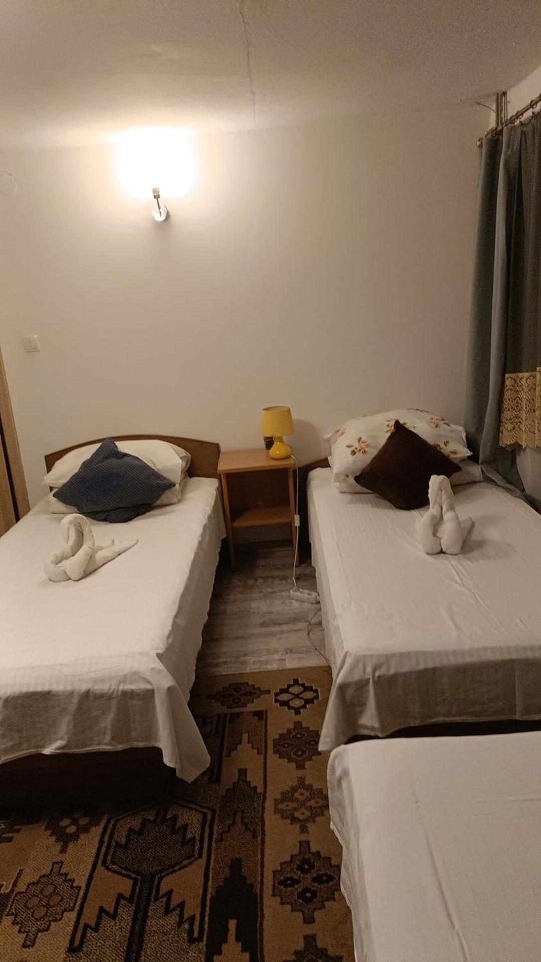 Hostel พอซนาน ภายนอก รูปภาพ