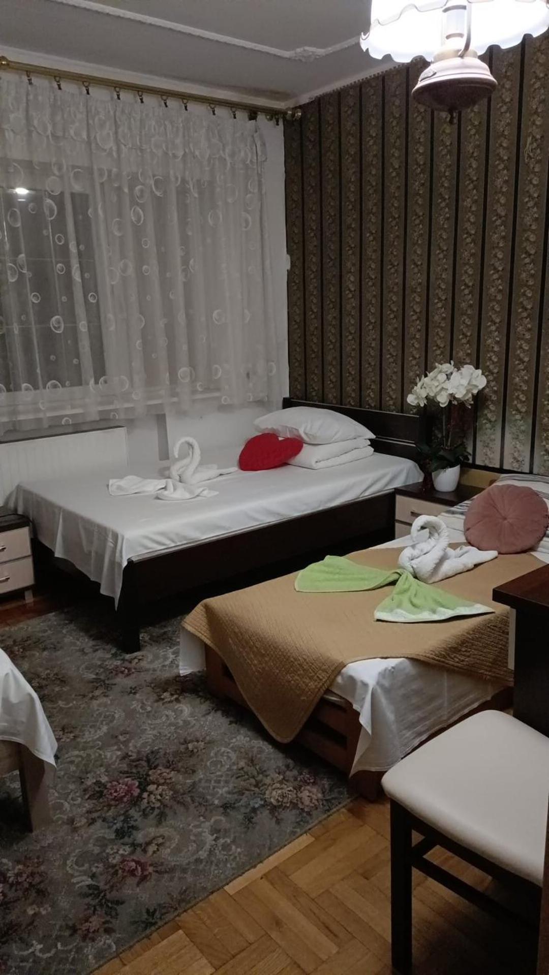Hostel พอซนาน ภายนอก รูปภาพ