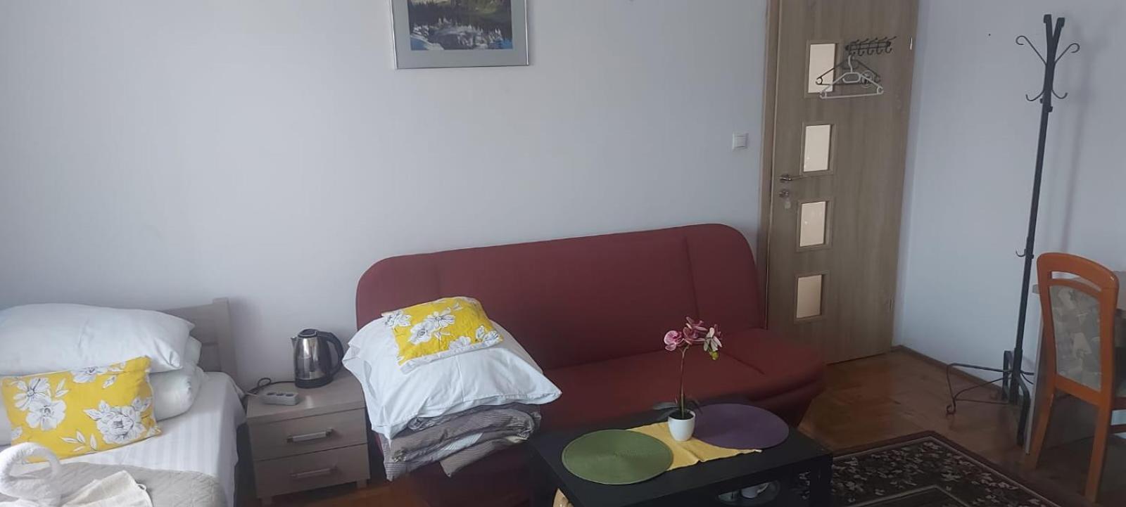 Hostel พอซนาน ภายนอก รูปภาพ