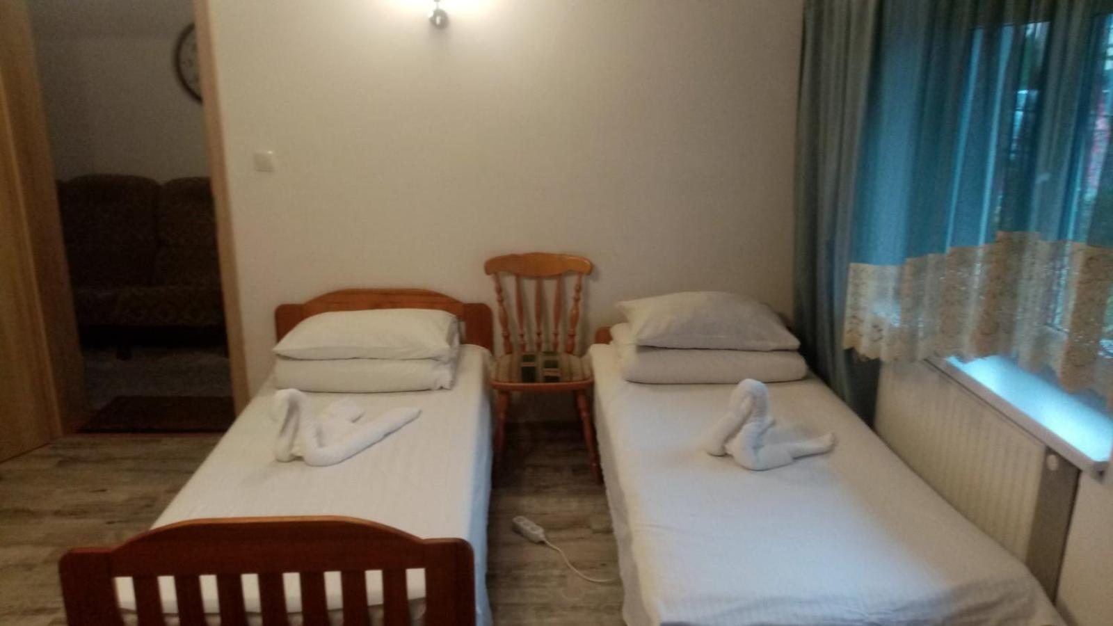Hostel พอซนาน ภายนอก รูปภาพ